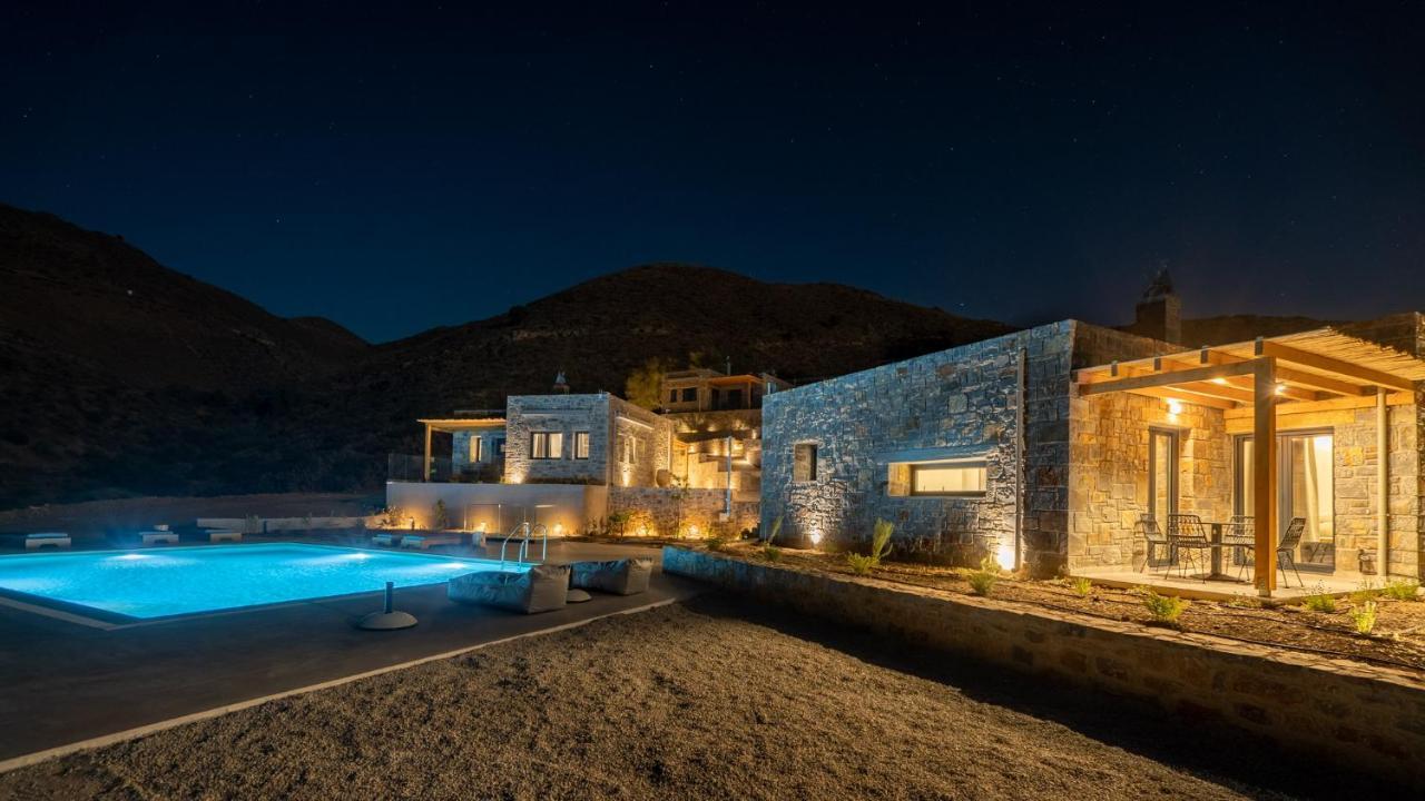 Celine Private Residences Lentas Luaran gambar