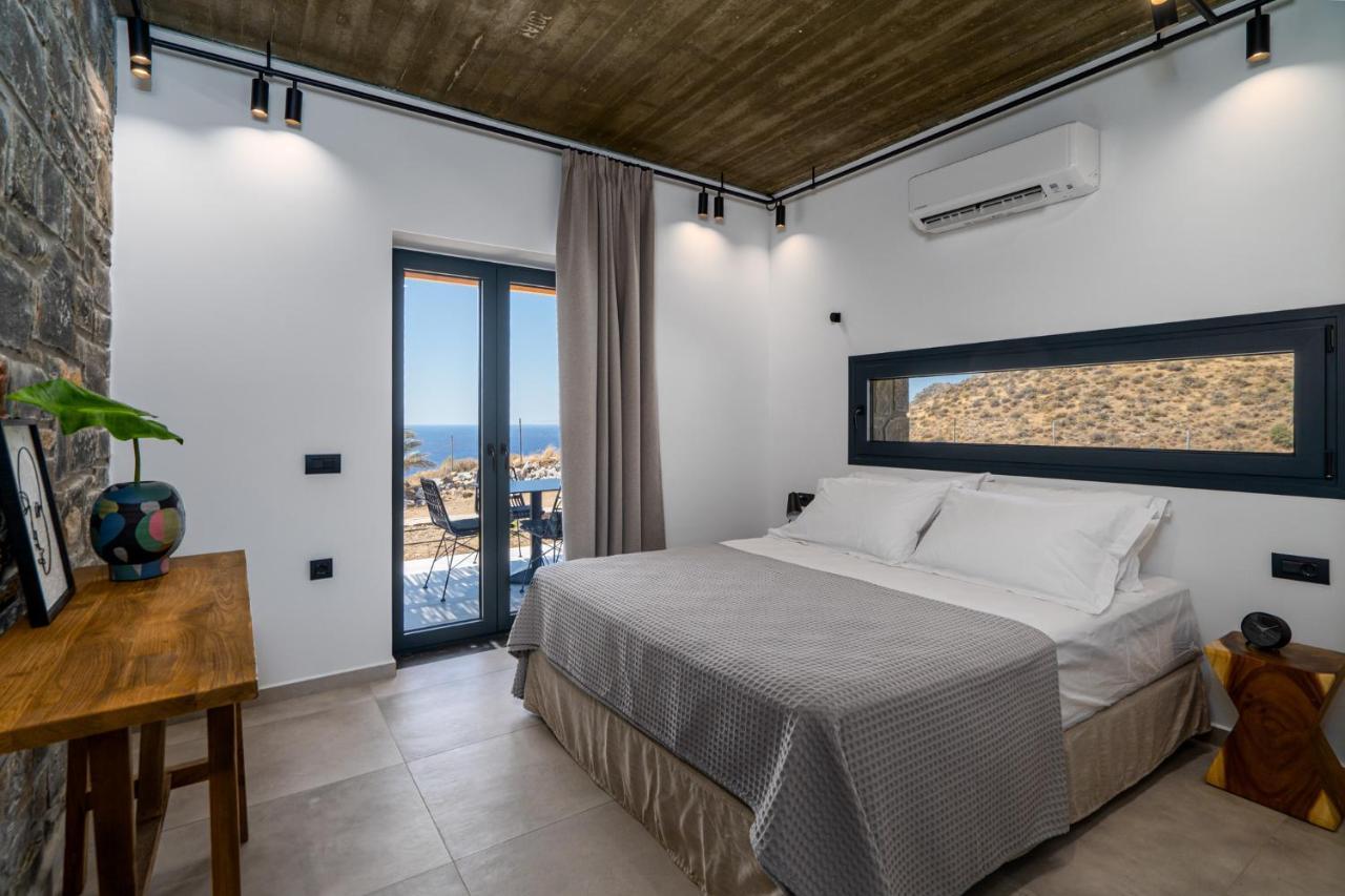 Celine Private Residences Lentas Luaran gambar