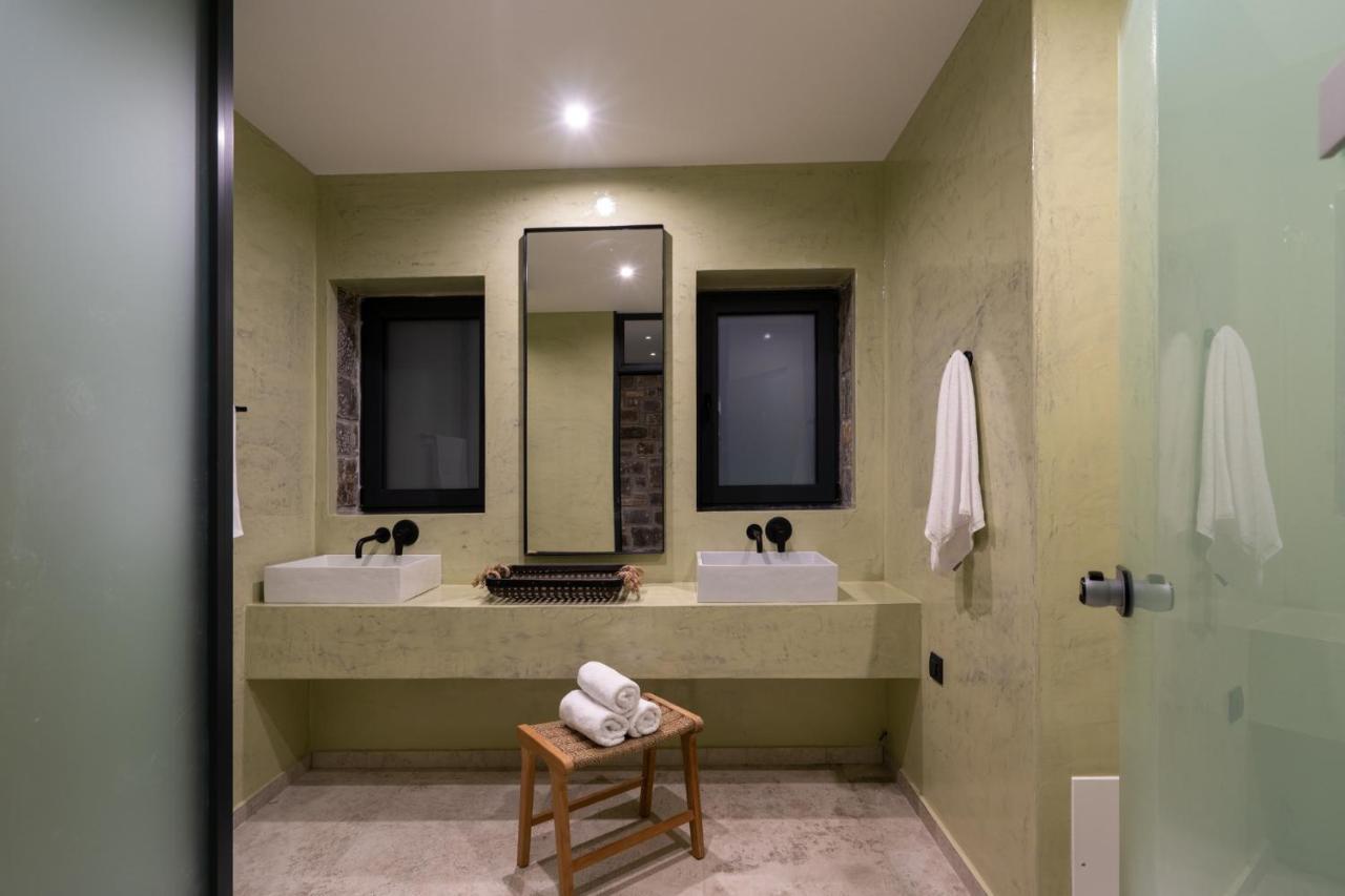 Celine Private Residences Lentas Luaran gambar