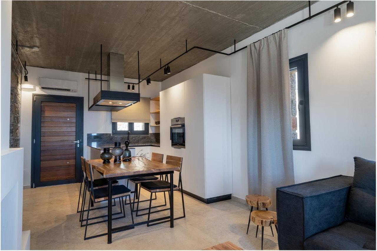 Celine Private Residences Lentas Luaran gambar