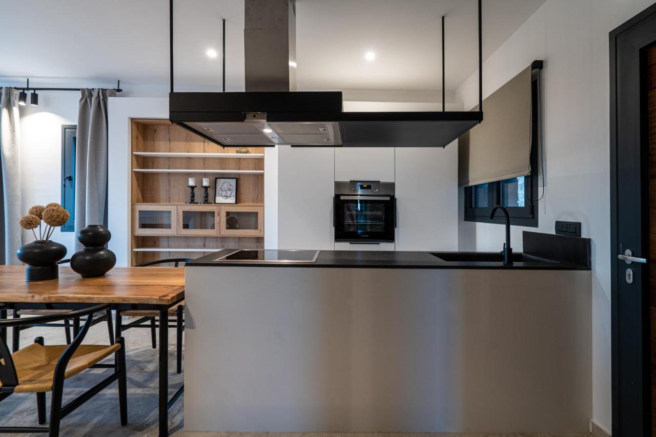 Celine Private Residences Lentas Luaran gambar